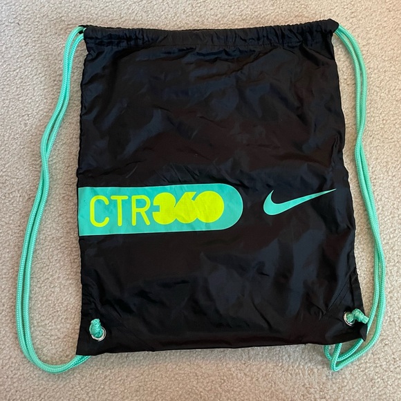 Nike drawstring bag